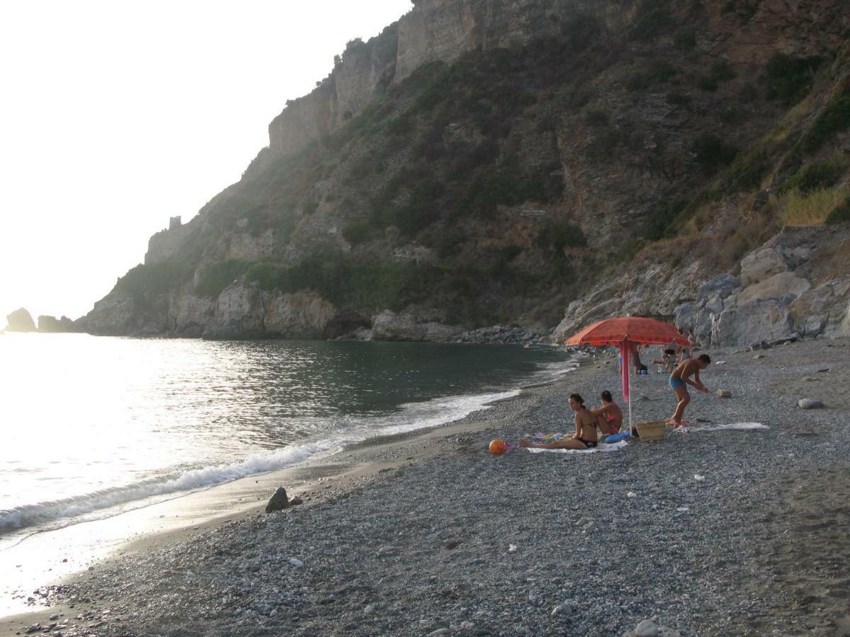 Azienda Agrituristica Le Terre Di San Leonardo Cetraro Εξωτερικό φωτογραφία